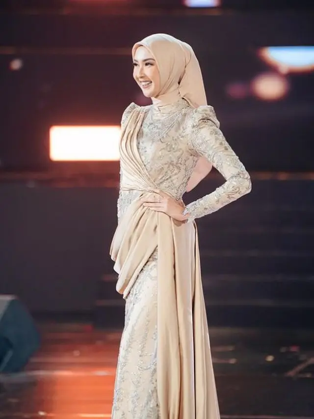 Kevin Lilliana berhijab (Instagram/kevinlln)