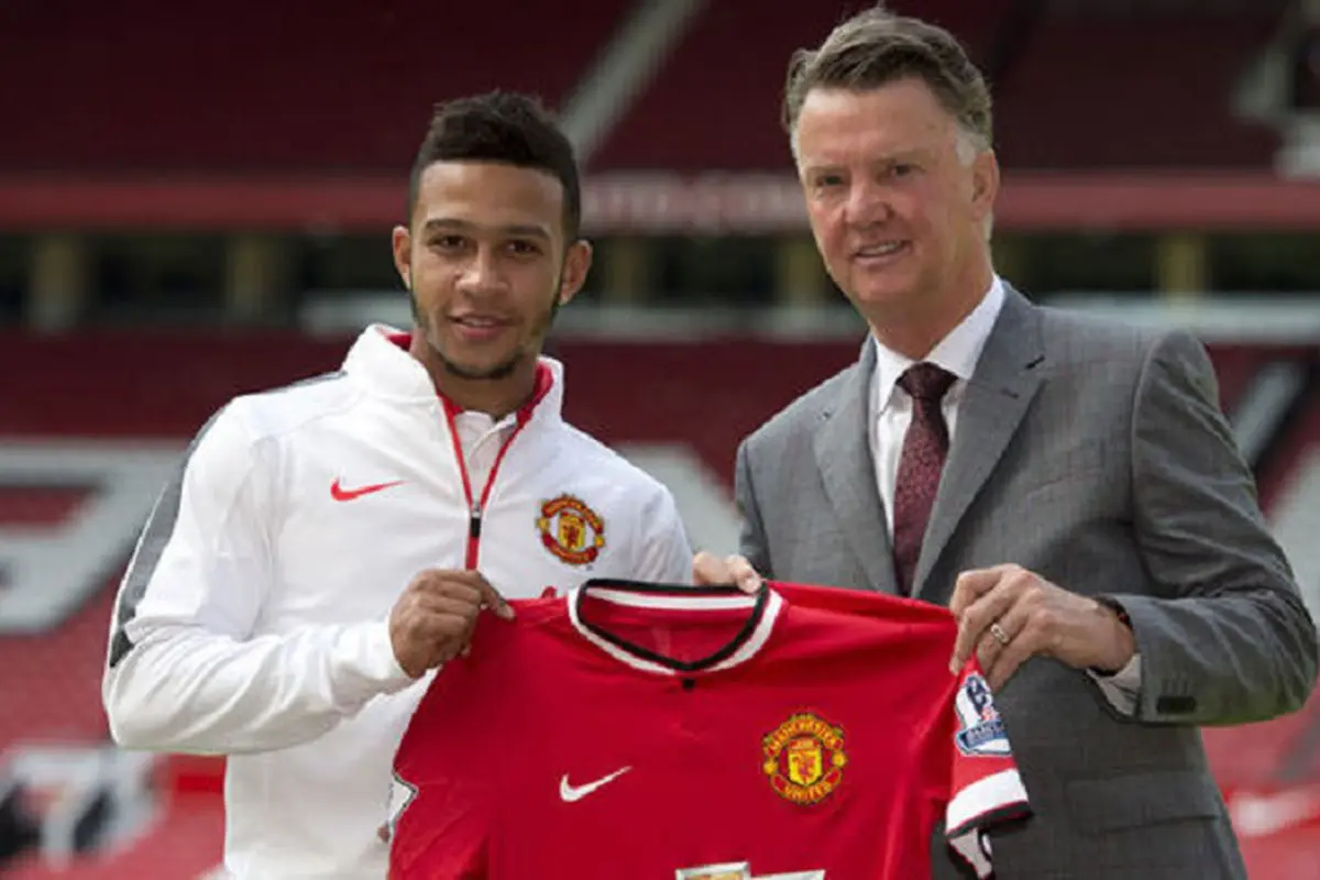  Memphis Depay 