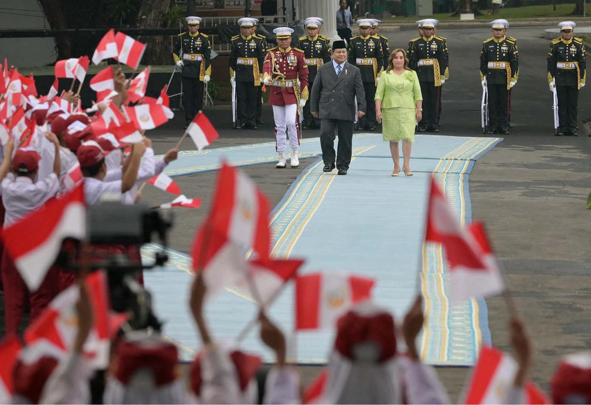 FOTO: Presiden Prabowo Sambut Presiden Peru di Istana Merdeka, Tegaskan Komitmen Perkuat Kerja Sama