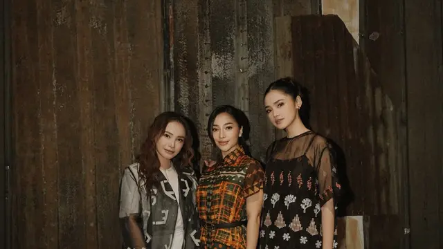 Parade Busana Selebriti di Show Studio 133 Biyan Spring/Summer 2026, Ada Syifa Hadju hingga Laura Basuki