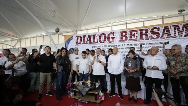Mendag Tegaskan Pemerintah Beri Kelonggaran Bagi Pedagang Habiskan Stok Pakaian Bekas Impor