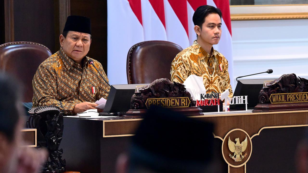 VIDEO: Perintah Tegas Presiden Prabowo "Kurangi Dinas Luar Negeri, Jangan Mengada-Ada!"
