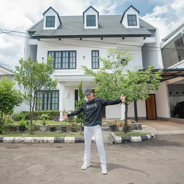 Susul Fuji, Fadly Faisal Juga Beli Rumah Mewah dari Tabungannya Sendiri