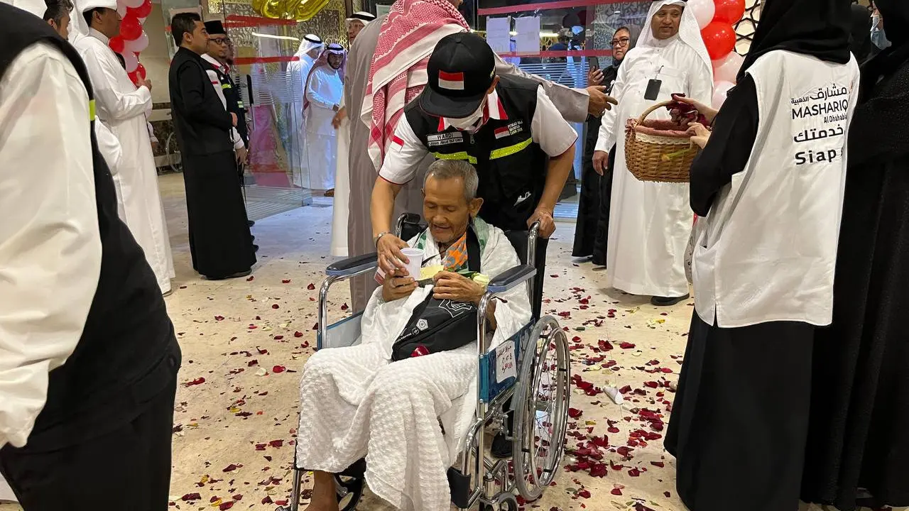 Jemaah haji Indonesia tiba di Makkah dari Madinah. (Foto: Kemenag)