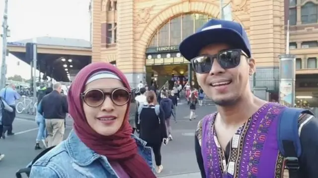 [Bintang] Mario Irwinsyah dan Ratu Anandita