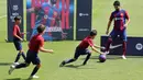 "Saya telah mengikuti klub ini sejak saya masih remaja. Dan saya sangat bangga bisa mengenakan jersey ini. Itu adalah mimpi sejak saya masih muda,” kata Gundogan dilansir laman resmi Barcelona, 17 Juli 2023. (LLUIS GENE/AFP)