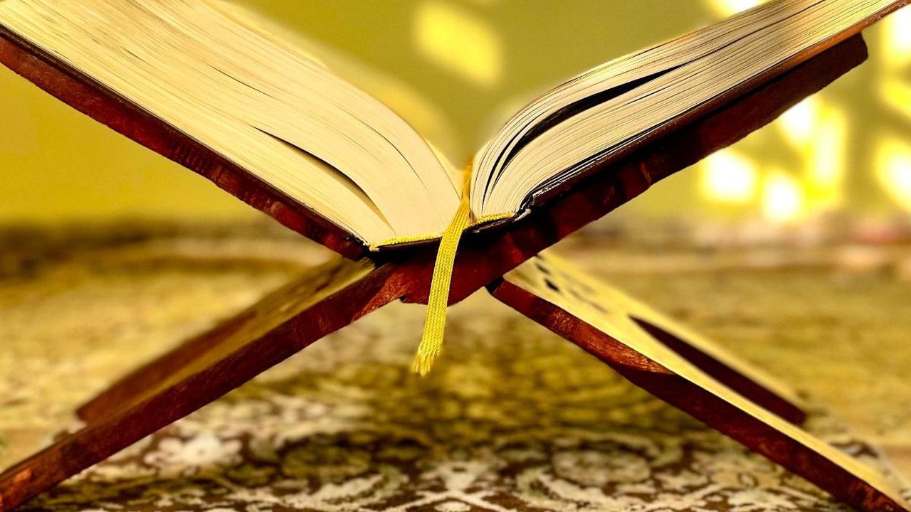 Perbedaan Bahasa Al-Quran dan Bahasa Arab