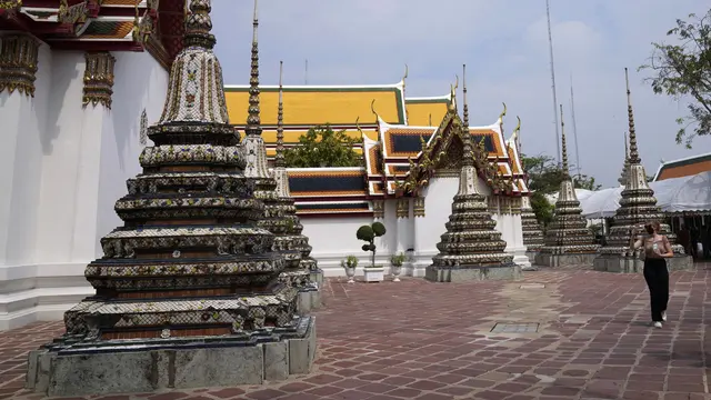 Thailand Longgarkan Aturan Untuk Turis Asing