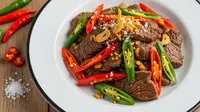 Resep Tumis Daging Cabai Garam, Praktis dengan Bumbu Sederhana