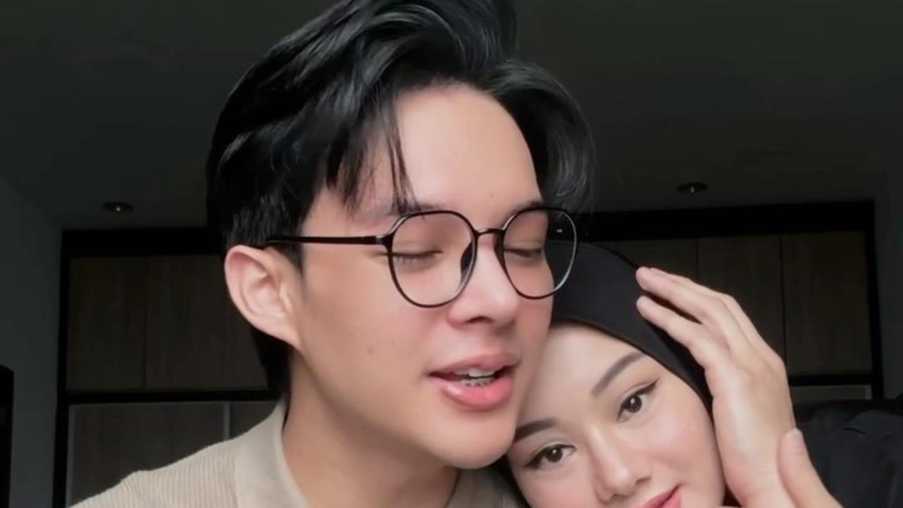 7 Potret Terbaru Rey Mbayang yang Benarkan Oplas Hidung, Alasannya Masalah Kesehatan