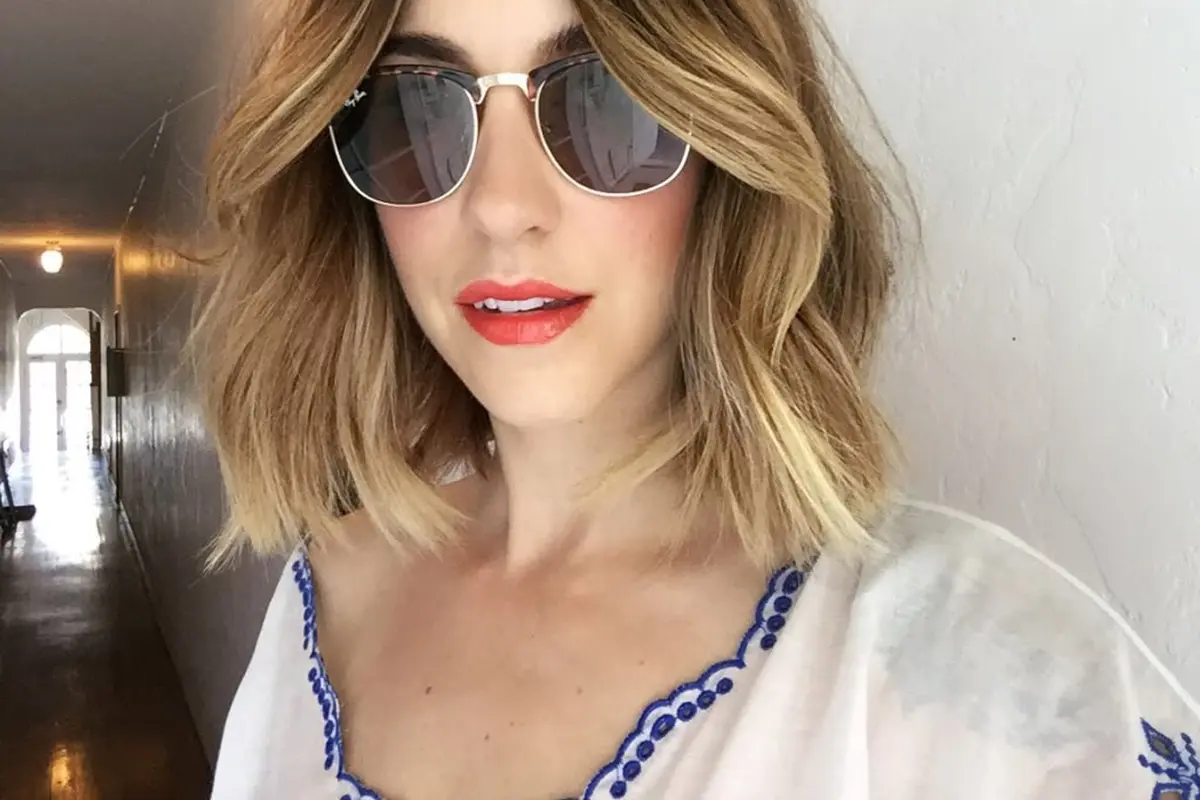 Rambut Ikal Bergelombang dengan Flat Iron, Kok Bisa?