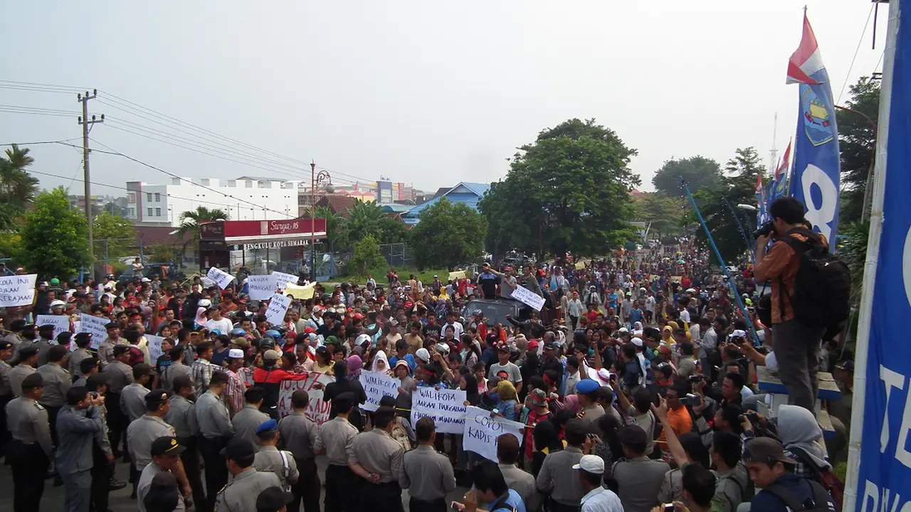 Demo pedagang di Bengkulu