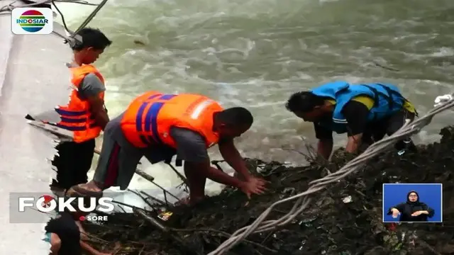 Hanyutnya korban Rifai, pada 21 Februari 2018 lalu berawal saat dia tengah bermain di sungai dengan enam rekannya saat arus tenang.  Tiba-tiba banjir bandang datang dan langsung menyeret korban.