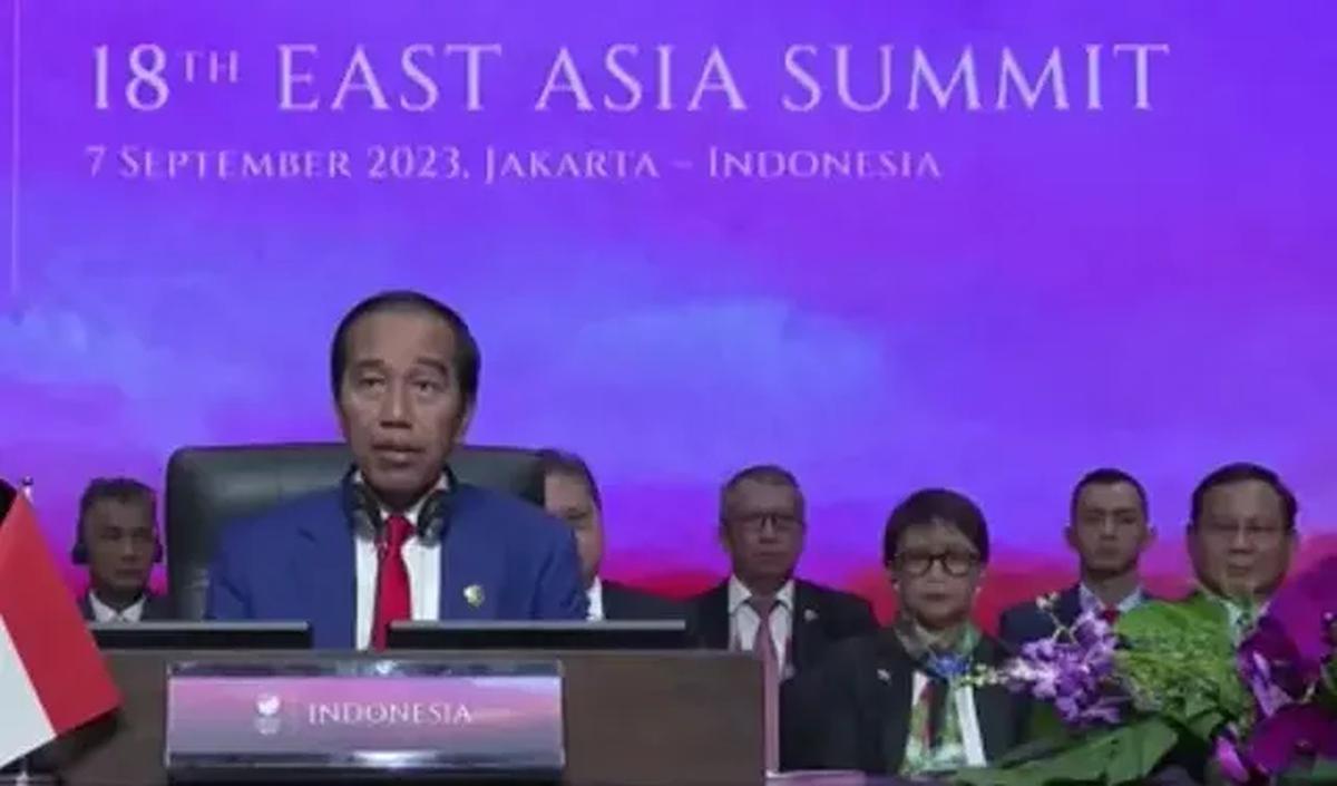 Presiden Joko Widodo (Jokowi) menyatakan dunia akan hancur jika konflik di suatu negara diseret-seret ke tempat lain.&nbsp;