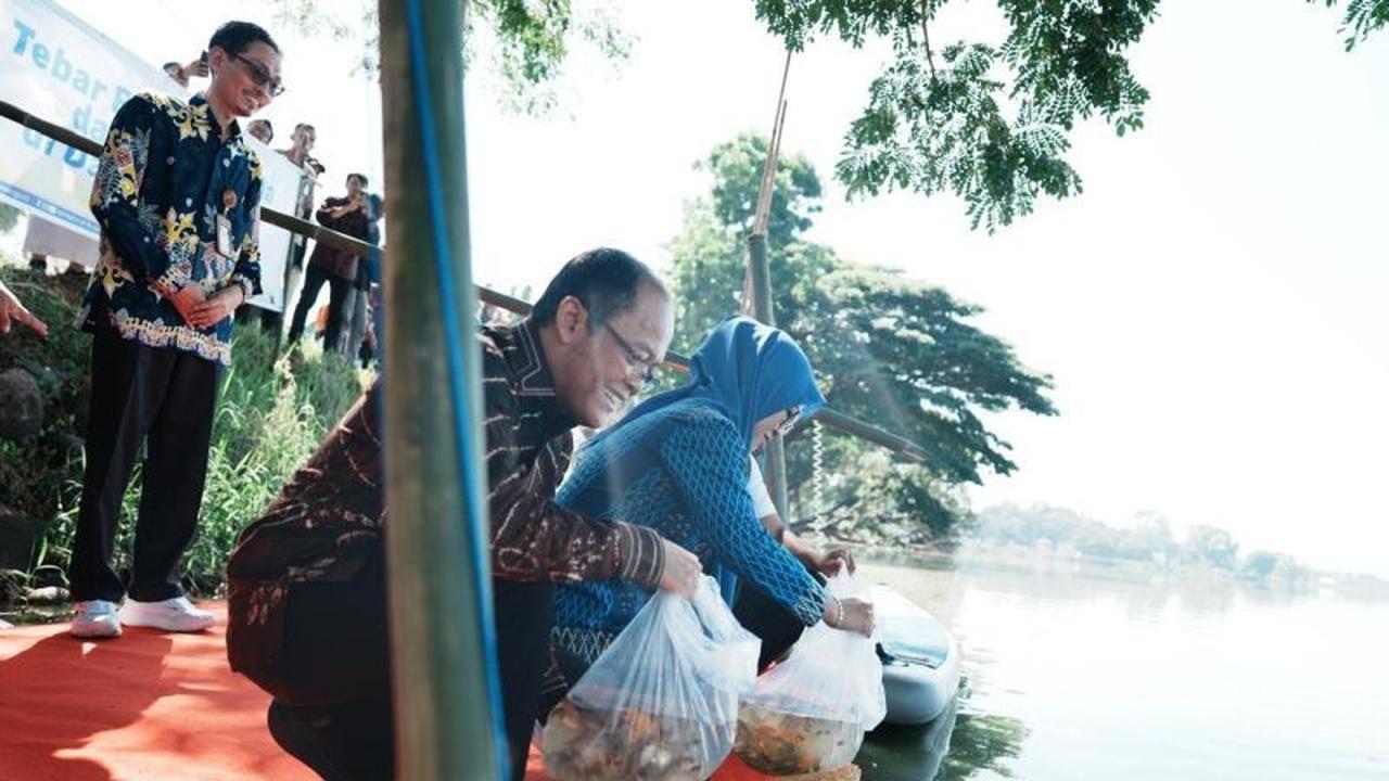 Trivia: 60 Ribu Benih Ikan Nila dan Mas Ditebar di Gowa, Dorong Ekonomi Lokal Lewat Penebaran Benih Ikan