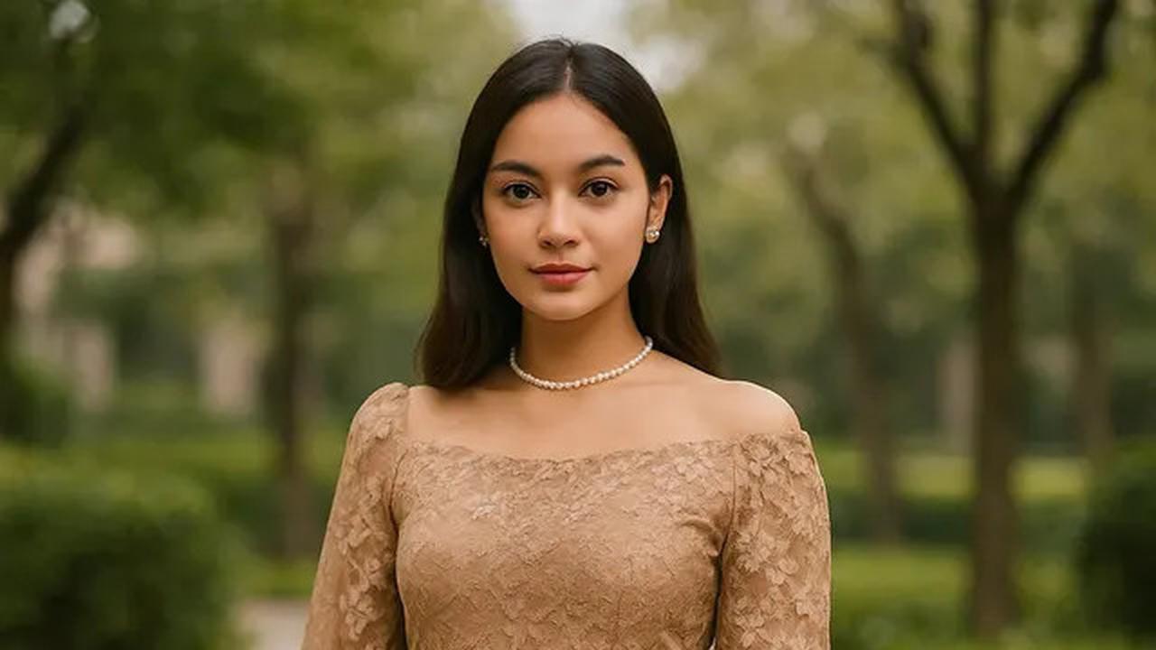 20 Model Dress Batik Kombinasi Brokat Lengan Panjang, Anggun untuk Acara Resmi dan Kondangan