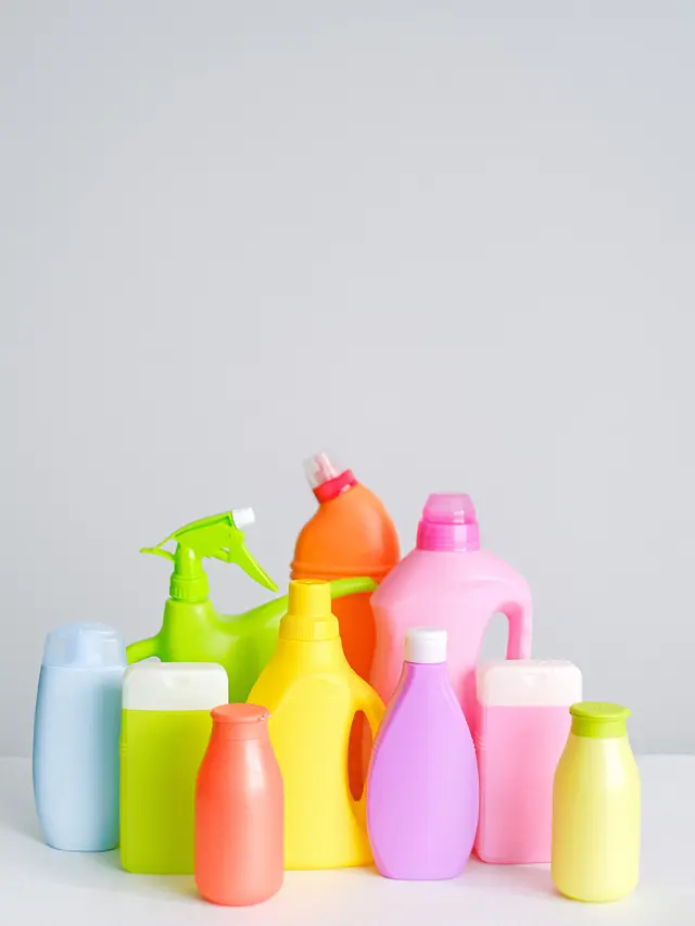 Disinfeksi (Photo by Anna Shvets from Pexels)