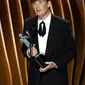 Langkah Cillian Murphy untuk meraih Piala Oscar kian dekat setelah menang Pemeran Utama Pria Terbaik lewat film Oppenheimer di ajang SAG Awards 2024. (Foto: Chris Pizzello/Invision/AP)