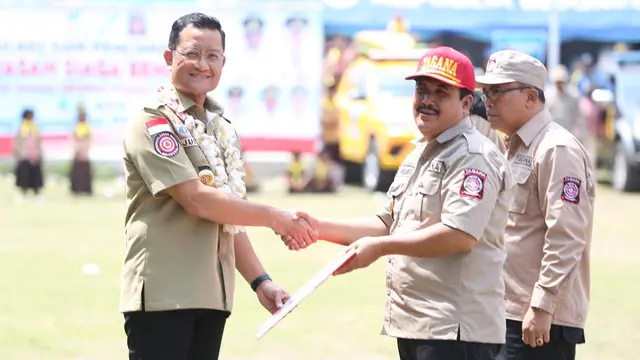 Perkuat Mitigasi Bencana, Mensos Canangkan Kawasan Siaga Bencana di Pantai Selatan Pulau Jawa