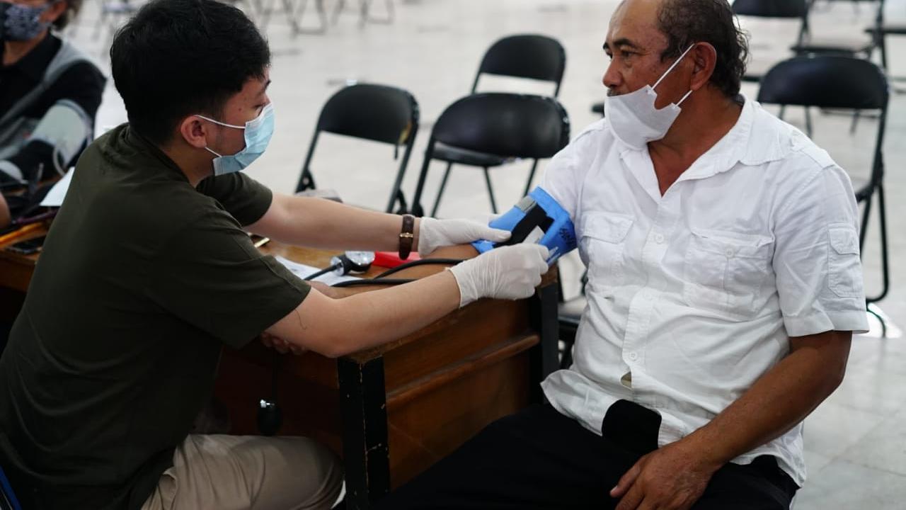 Terhitung mulai hari ini hingga Sabtu (9/10/2021) mendatang, Pemerintah Garut, Jawa Barat mulai menggunakan vaksin jenis Pfizer hari ini.