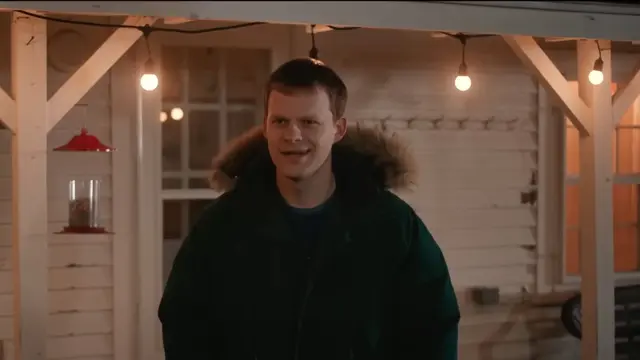 Lucas Hedges sebagai Gavin dalam film Sorry Baby. (Foto: Dok. A24/ IMDb)