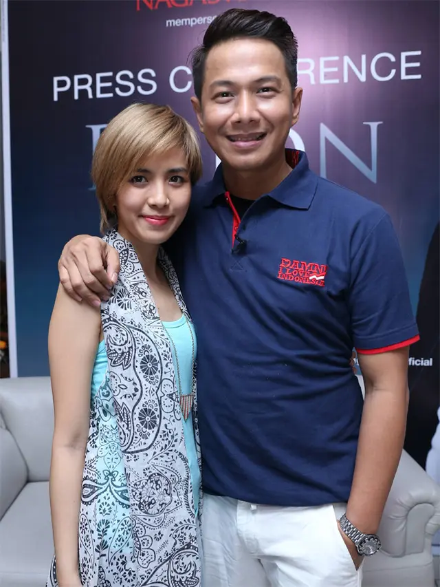 [Bintang] Yeslin Wang istri Delon