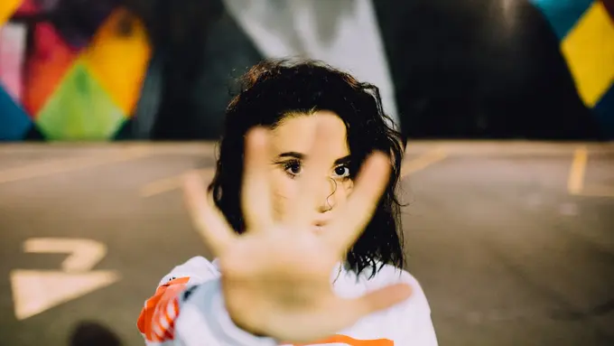 [Bintang] 3 Zodiak Ini Sulit Percaya sama Orang Lain, Maklum Kalau Gampang Curiga