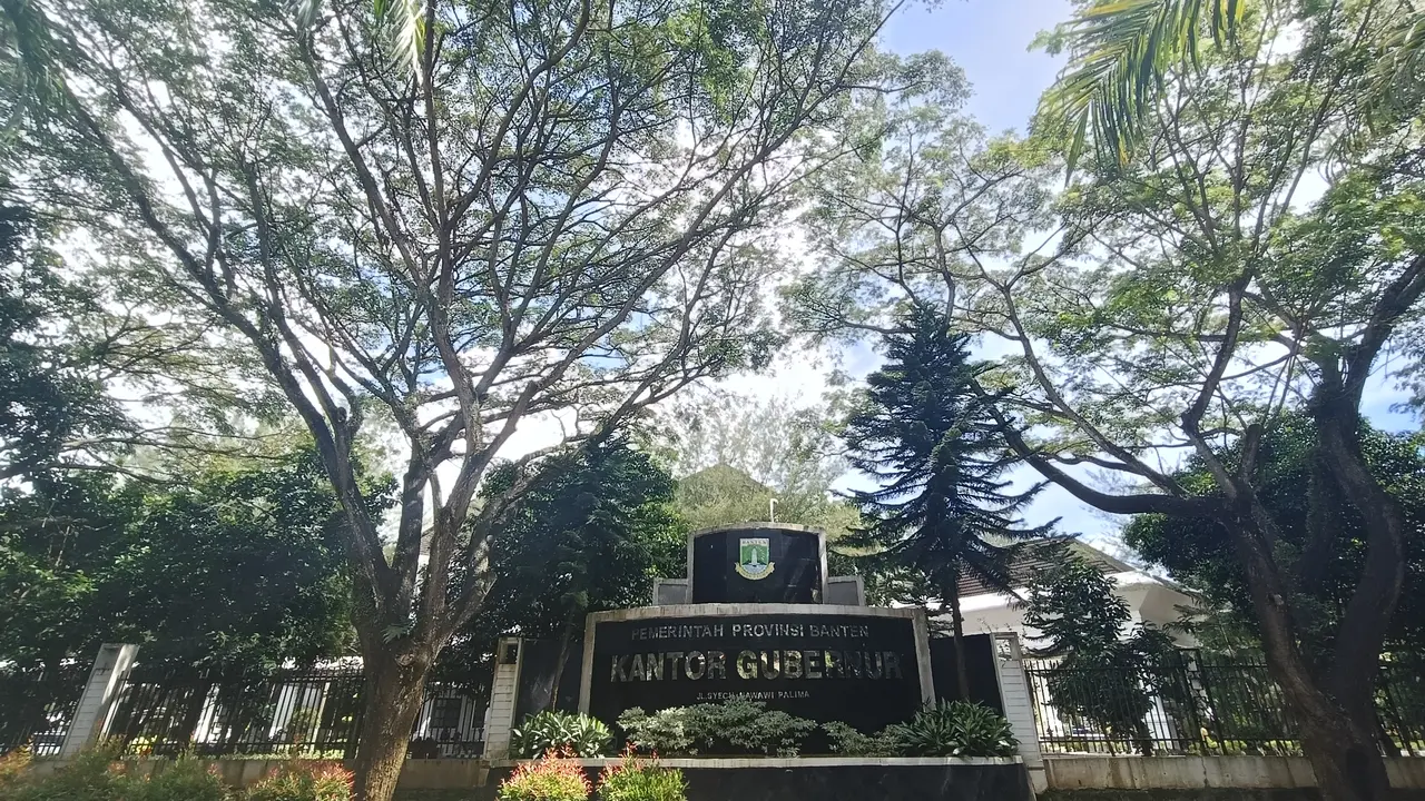 Hari Pertama WFH, Puspemprov Banten Sepi, Gedung DPRD Gelap
