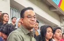 Momen Anies Nonton Piala Dunia U-17 di JIS, Sempat Keliling Saat Kick Off Ditunda