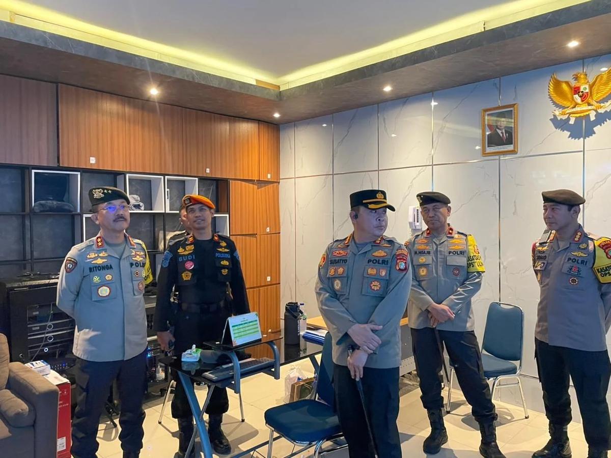 FOTO: Polri Siagakan Pengamanan Jelang Perayaan Natal dan Tahun Baru