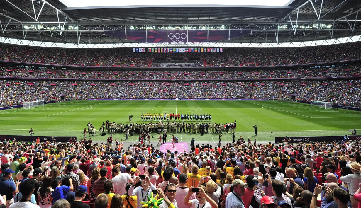 Wembley menjadi stadion terbesar di antara 11 venue Euro 2020 (Euro 2021) lainnya karena memiliki kapasitas 90 ribu penonton. Stadion ini merupakan stadion terbesar di Inggris dan stadion ke dua terbesar di Eropa setelah Camp Nou di Barcelona, Spanyol. (Foto: AFP/Glyn Kirk)