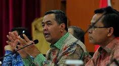 Kemendikbud merilis peraih nilai tertinggi Ujian Nasional (UN) SMP, Jakarta, Jumat (13/6/2014) (Liputan6.com/Andrian M Tunay)