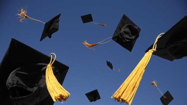 [Bintang] Lulus Kuliah