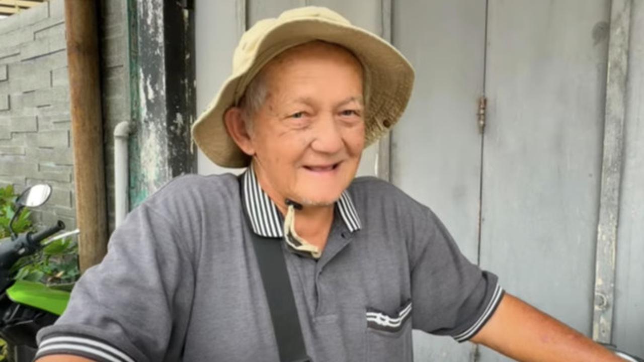 ⁠Pantang Menyerah, Pria Paruh Baya Keturunan Belanda Jualan Yogurt Untuk Bantu Anak Yatim Piatu