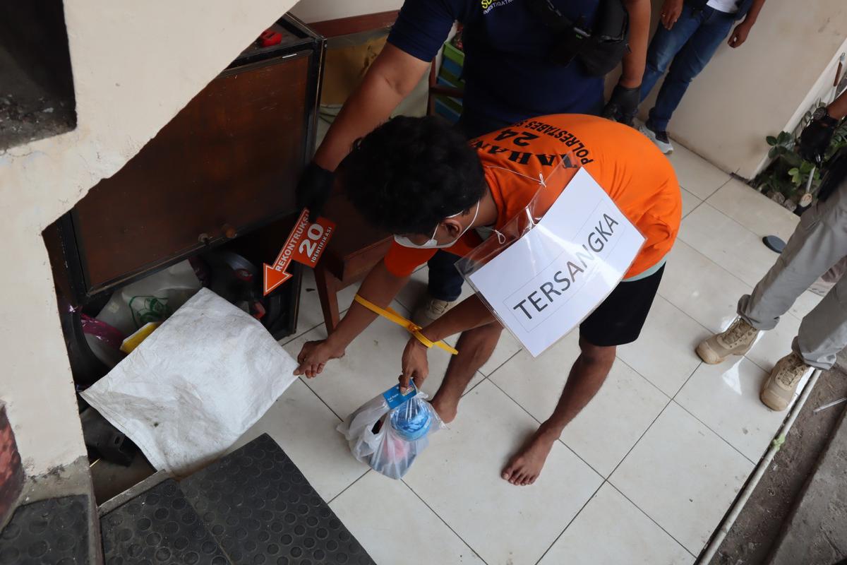 Tahan Air Mata Hingga Lihat Pembunuh Anaknya, Ayah Moza Minta Hukuman Bisa Diperberat