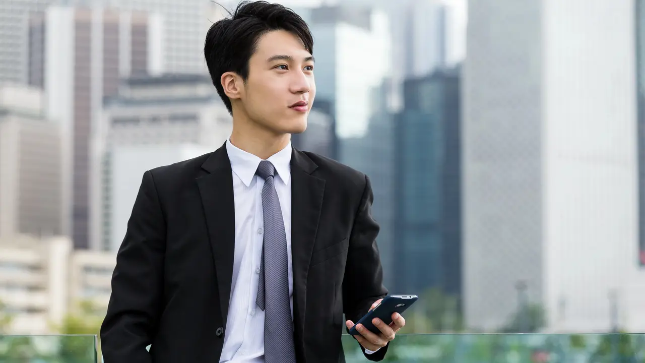 Sebelum Habis, Begini Langkah Pintar Menyisihkan THR 2025 untuk Investasi Lewat BRImo!