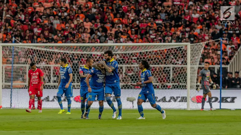 Persib Tahan Imbang Persija di GBK