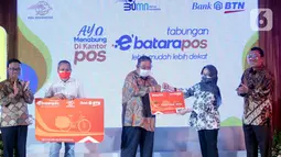 Kerjasama dalam bentuk layanan e’BataraPos untuk meningkatkan kesadaran menabung di masyarakat yang tersebar di 2.935 Kantor Pos di seluruh Indonesia. Keberadaan kemudahan akses dan layanan tersebut BTN dapat menghimpun Tabungan e'BataraPos senilai Rp3,5 triliun pada 2021. (Liputan6.com/HO/BTN)