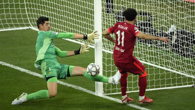 Foto: Penyelamatan-penyelamatan Super Thibaut Courtois saat Final Liga Champions, Bikin Mo Salah dan Kolega Frustasi