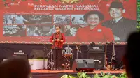 Perayaan puncak perayaan Natal Nasional PDIP sengaja dilakukan di Kabupaten Flores Timur, Nusa Tenggara Timur (NTT), dengan mengambil tema “Menangis dan Tertawa Bersama Rakyat”. (Foto: Tim Dokumentasi PDIP).