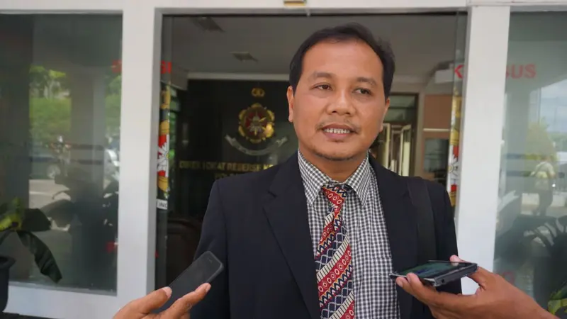 Tim Kuasa Hukum Ganjar-Yasin, Heri Joko Setyo, melaporkan dugaan fitnah ke Polda Jawa Tengah (Tim Media Ganjar-Yasin)