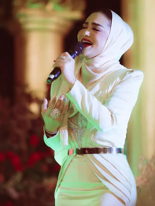 [Instagram/krisdayantilemos]