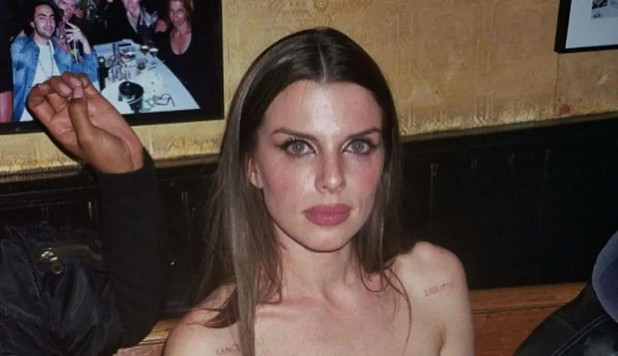 Baru-baru ini, Kanye West kembali berikan kejutan untuk sang kekasih yang berulang tahun ke-32.