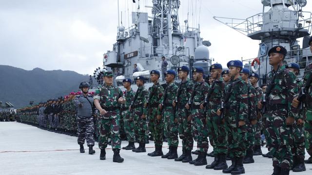 Gagah dan sangarnya pasukan TNI gelar apel siap amankan Laut Natuna dari kapal China.