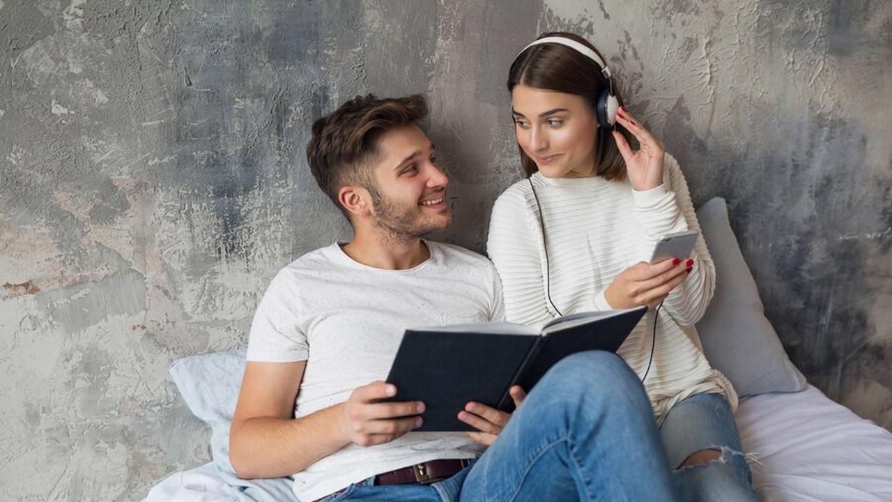 Ilustrasi pasangan Romantis