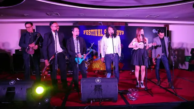 6 Potret Lawas Dodit Mulyanto dan Angelina Ci di Grup Musik D'Muls, Dibentuk 2016