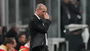 Ekspresi Massimiliano Allegri di laga AC Milan vs Atalanta di pekan ke-36 Liga Italia 2025/2026 di San Siro, Senin (11/05/2026) dini hari WIB. (AP Photo/Antonio Calanni)