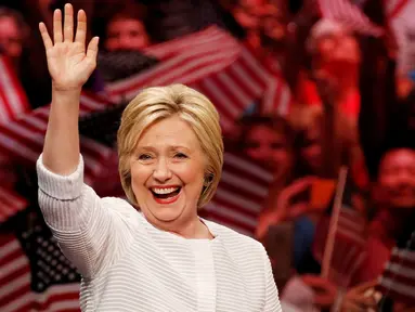 Partai Demokrat menjadikan Hillary Clinton sebagai kandidat presiden perempuan pertama dalam sejarah Amerika Serikat, Selasa (26/7). (REUTERS/Lucas Jackson/File Photo)