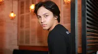 Jefri Nichol bermain di film DreadOut. (Adrian Putra/Fimela.com)