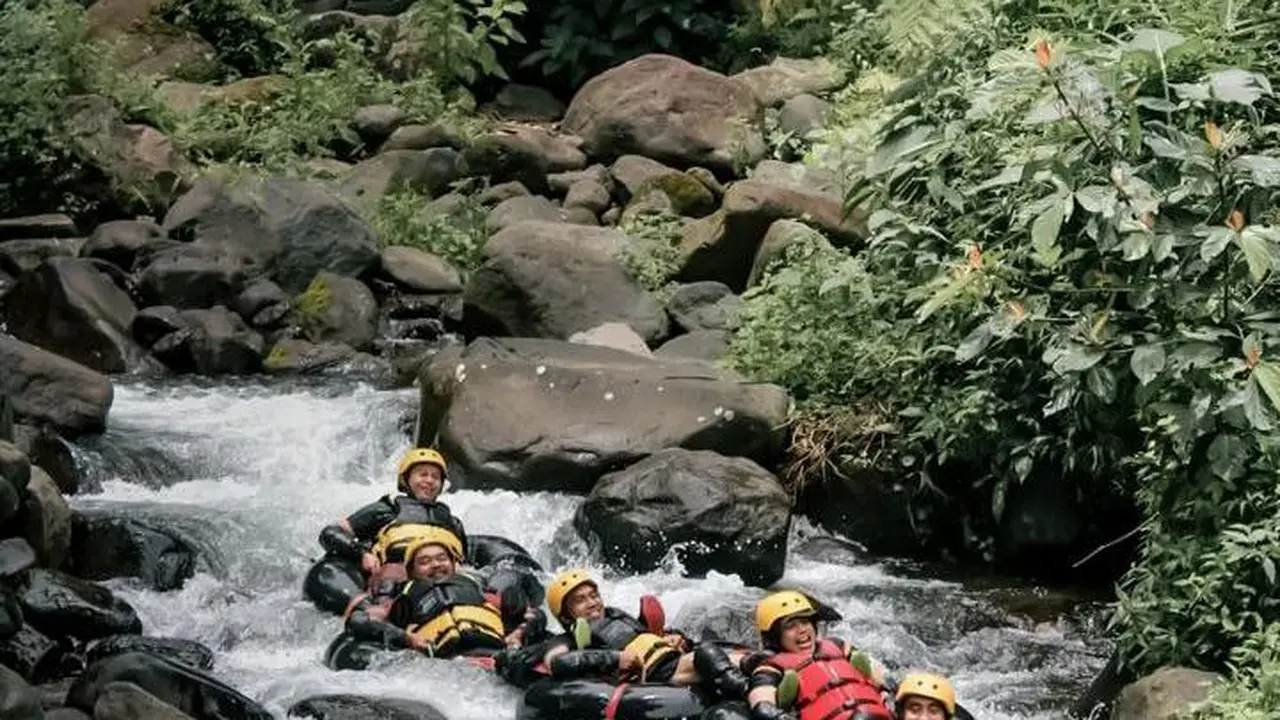 Cikadongdong River Tubing